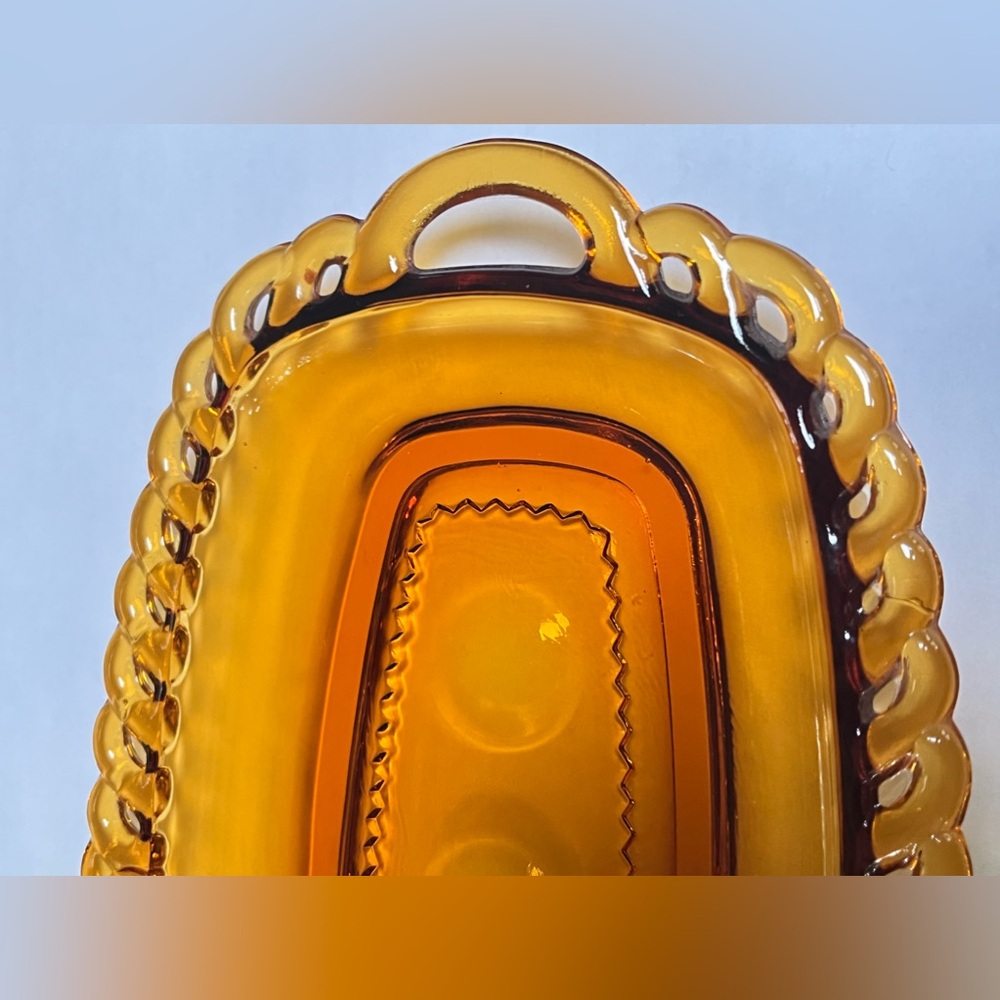 Vintage Indiana Amber glass small tray/dish - Picture 4 of 5
